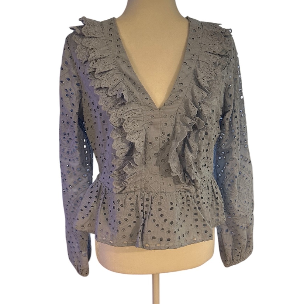 NWT* Express Eyelet peplum top S